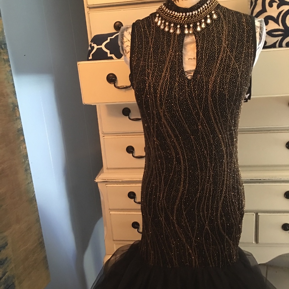PROM/HOMECOMING 👗 DRESS - Picture 3 of 5